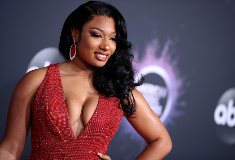 Megan Thee Stallion says Tory Lanez offered her money following shooting incident