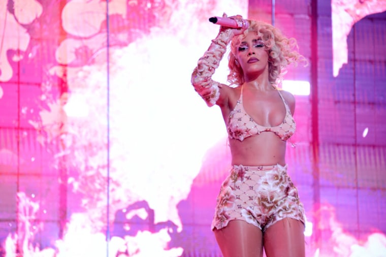 Doja Cat pulls tour dates after positive COVID-19 result