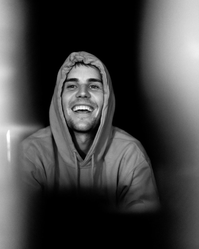 Justin Bieber postpones remainder of U.S. Justice tour following Ramsey Hunt diagnosis