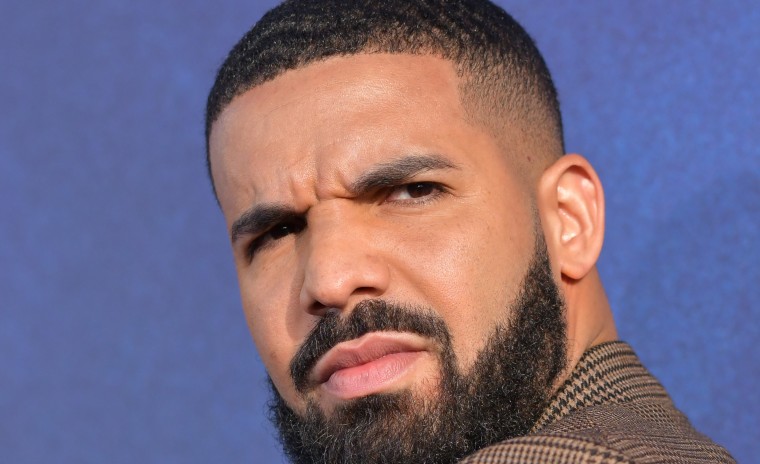 Drake responds to rumors of his 14-minute private jet ride