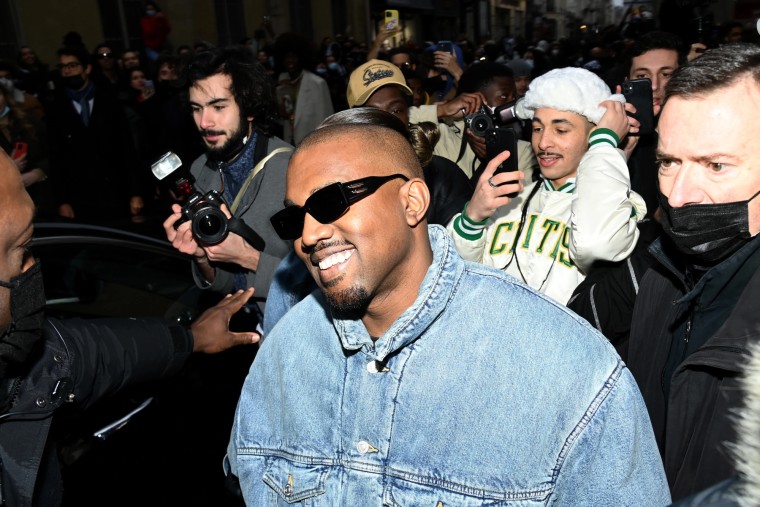 Kanye West shares <i>Grand Theft Auto</i>-themed promo video