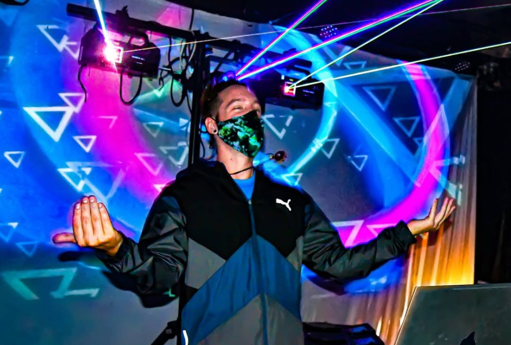 [INTERVIEW] Frozen Turtle Talks New Track “Replacing Rainclouds”