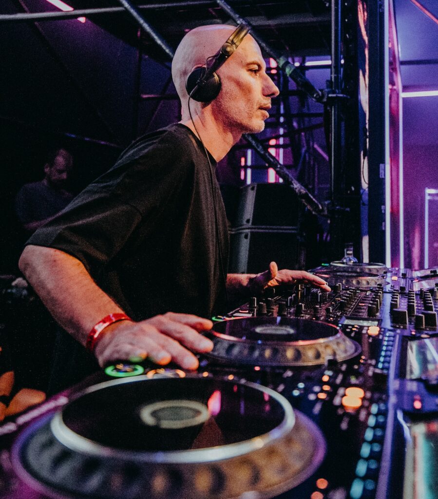 Riva Star Shake The Nation