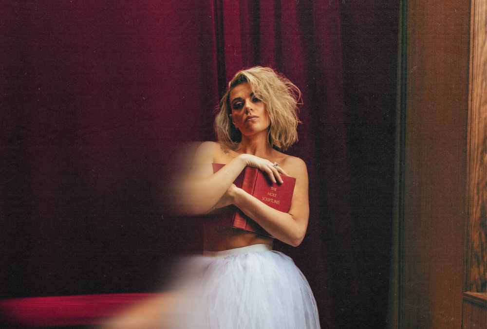 Jen Ash Sets March Release With Focus on Womanhood